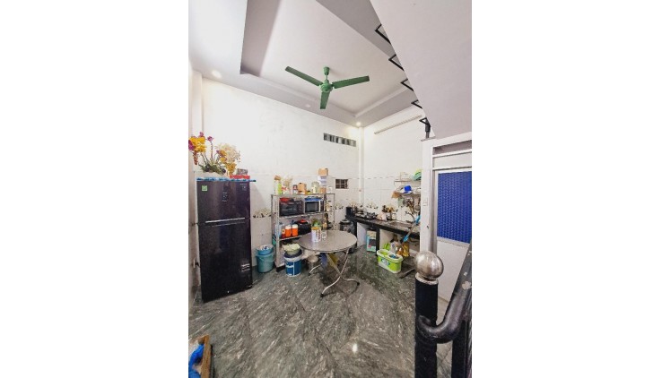 HẺM 5M THÔNG, 40M2, 4 TẦNG 4PN, GẦN LÊ TRỌNG TẤN GIÁ 3.X TỶ